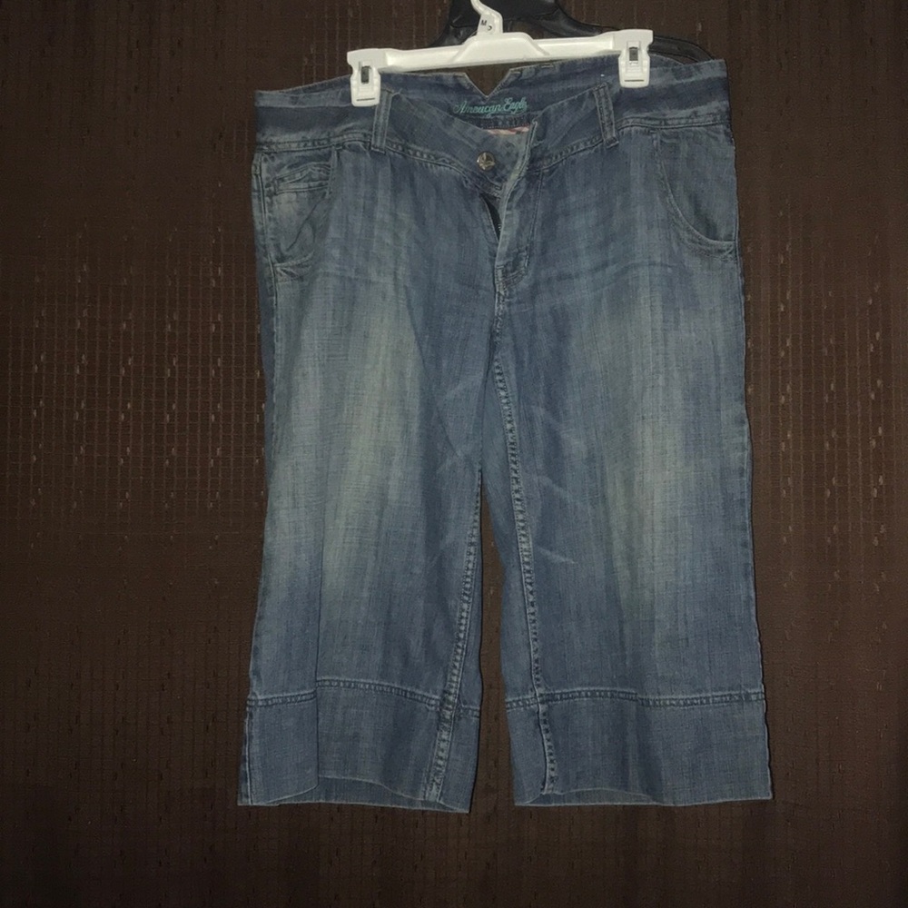 Wide leg American eagle capris